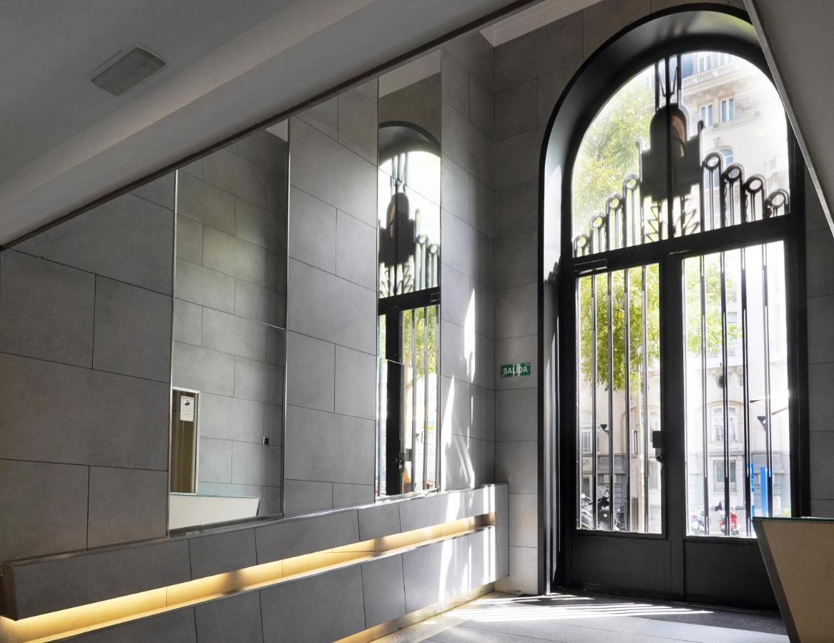 Numa Madrid Script Aparthotel ภายนอก รูปภาพ